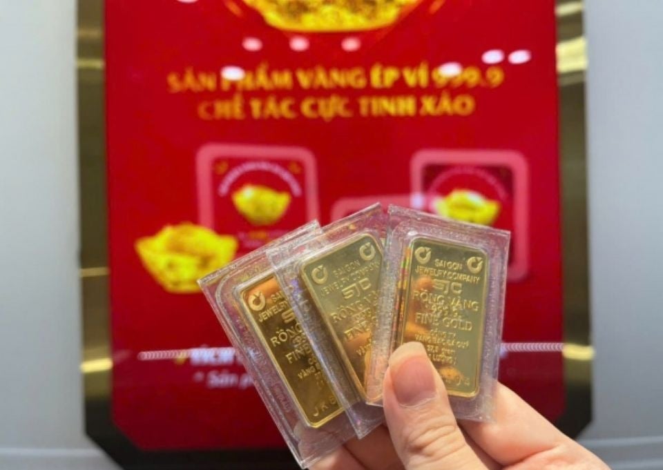 Giá vàng ngày 13/5/2025: SJC 'bốc hơi' gần 3 triệu đồng/lượng