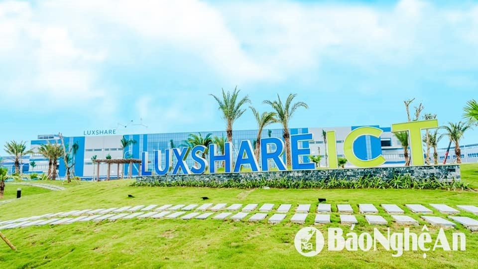 khuôn viên công ty Luxshare - ICT