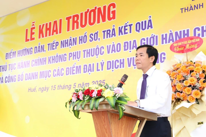 Thành phố Huế khai trương 9 điểm hướng dẫn, tiếp nhận hồ sơ, trả kết quả giải quyết thủ tục hành chính - Ảnh 1.