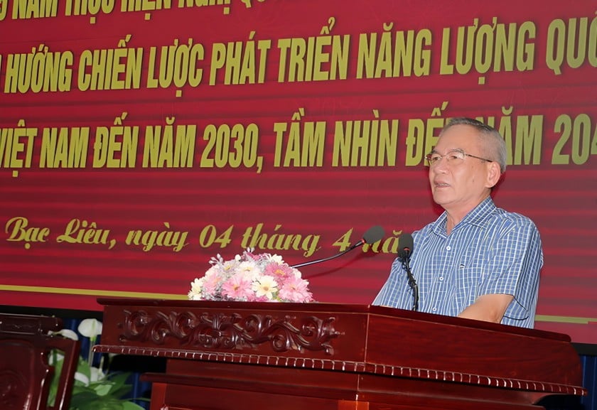 Ông Lữ Văn Hùng - Ủy viên BCH TW Đảng, Bí thư Tỉnh ủy, Chủ tịch HĐND tỉnh Bạc Liêu (ĐBQH), phát biểu tại Hội nghị sơ kết 5 năm thực hiện Nghị quyết số 55-NQ/TW, của Bộ Chính trị.
