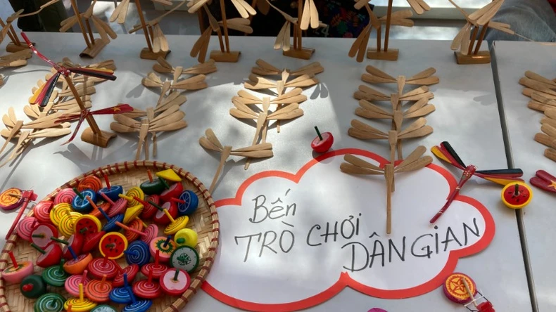 Trải nghiệm tiếng Việt đi khắp năm châu ảnh 6