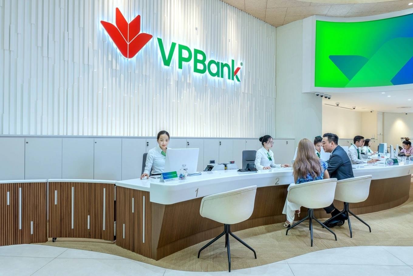 Mô hình tập đoàn tài chính trong ngân hàng thương mại Vũ khí cạnh tranh chưa có “lá chắn” pháp lý