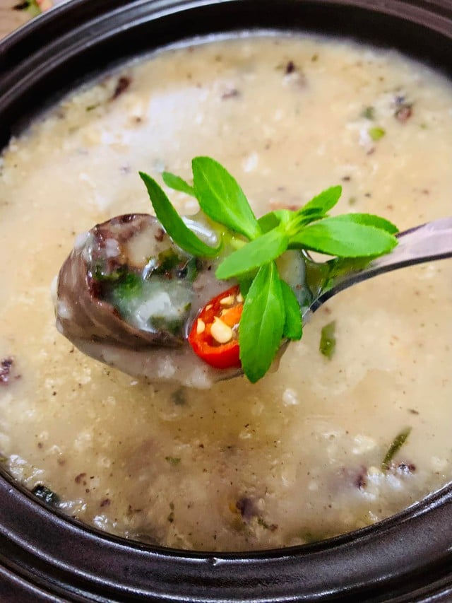 Món ăn từ lòng lợn từng bị chê là ‘tệ nhất Việt Nam’ lại lọt Top món ngon của thế giới- Ảnh 3.