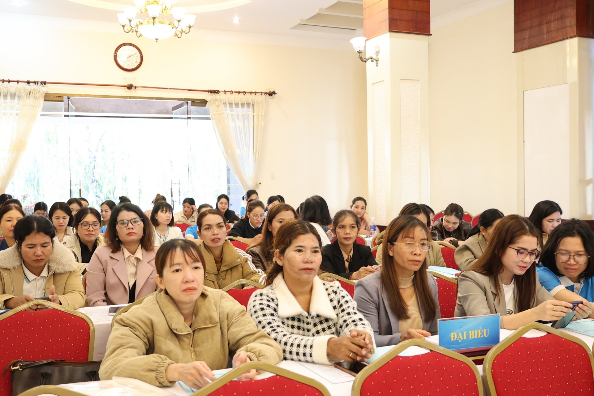 các Chi hội trưởng trực tiếp quản lý và vận hành các mô hình Địa chỉ tin cậy cộng đồng tham dự hội  th