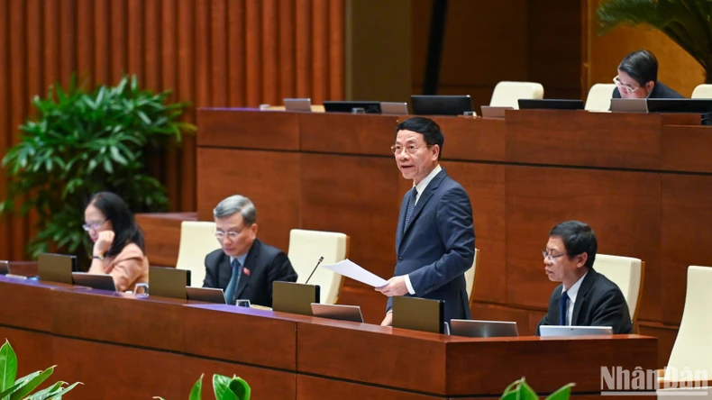 Bộ trưởng Nguyễn Mạnh Hùng: “Việt Nam tiến tới làm chủ công nghệ năng lượng hạt nhân” ảnh 1