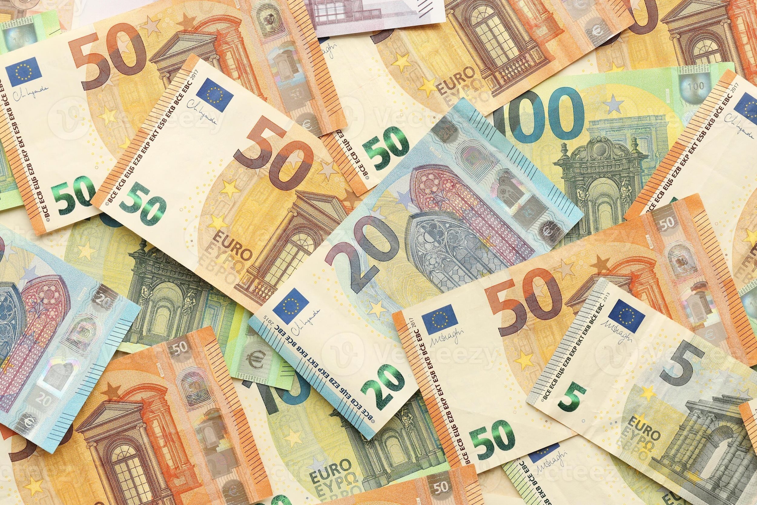 Tỷ giá Euro hôm nay 15/5/2025: Đồng Euro tăng mạnh