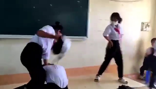 Đa số vẫn ủng hộ 'đuổi học' nếu vi phạm: Học sinh nói gì? - Ảnh 2.