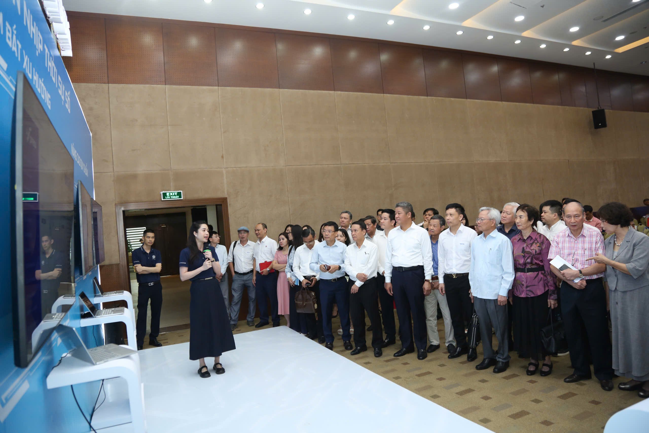 សិក្ខាសាលា 