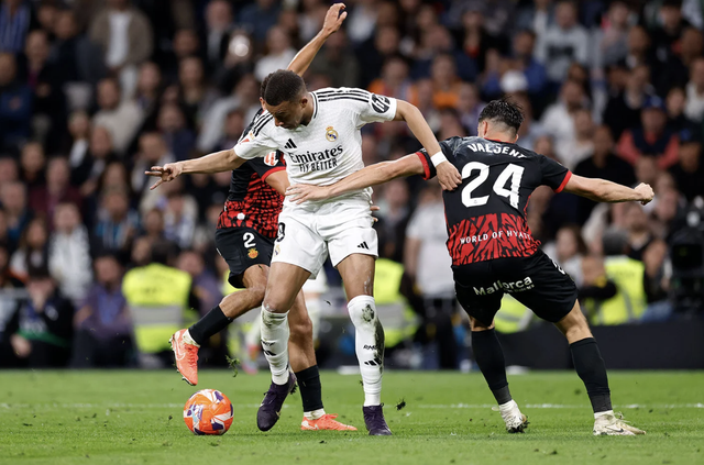 Sao trẻ lập công, Real Madrid níu giữ hy vọng đua tranh La Liga - Ảnh 2.