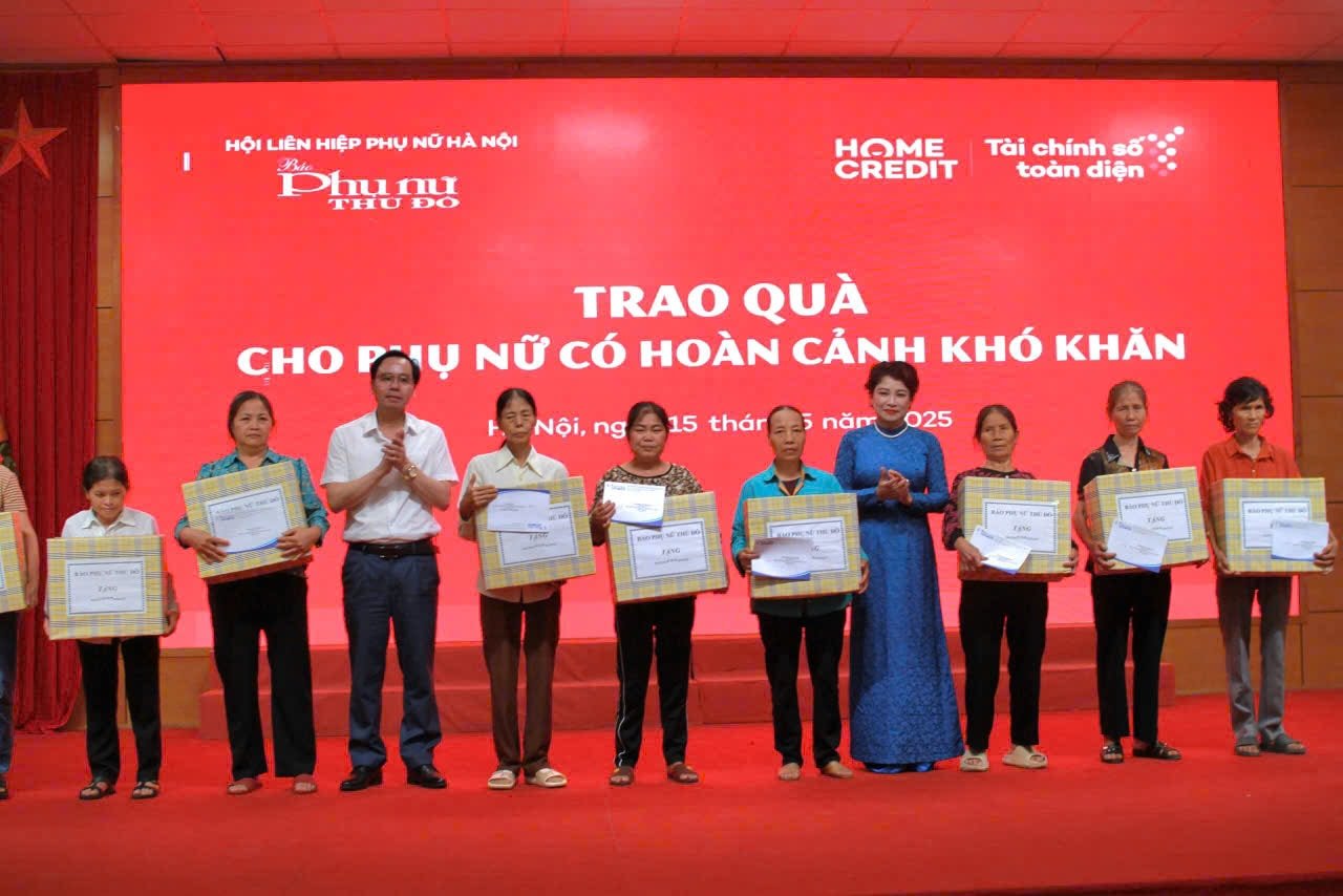 trao-qua-kho-khan.jpg