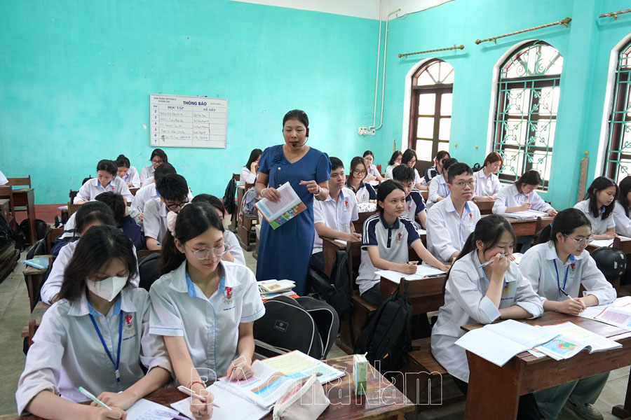 Gần 10500 thí sinh đăng ký dự thi tốt nghiệp THPT năm 2025