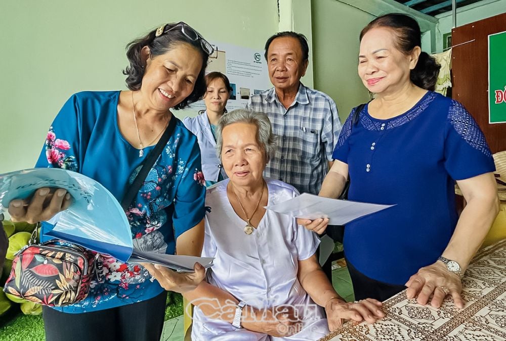 Local organizations coordinate to propagate to people to practice civilized urban lifestyle.