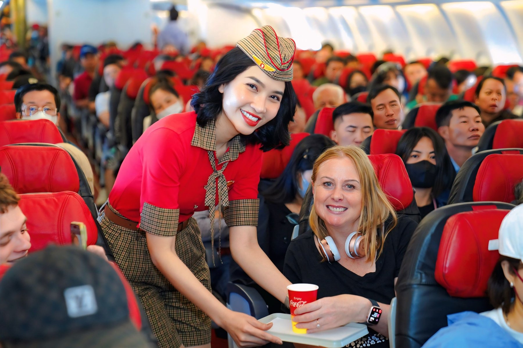 អ្នកបម្រើលើយន្តហោះ Vietjet