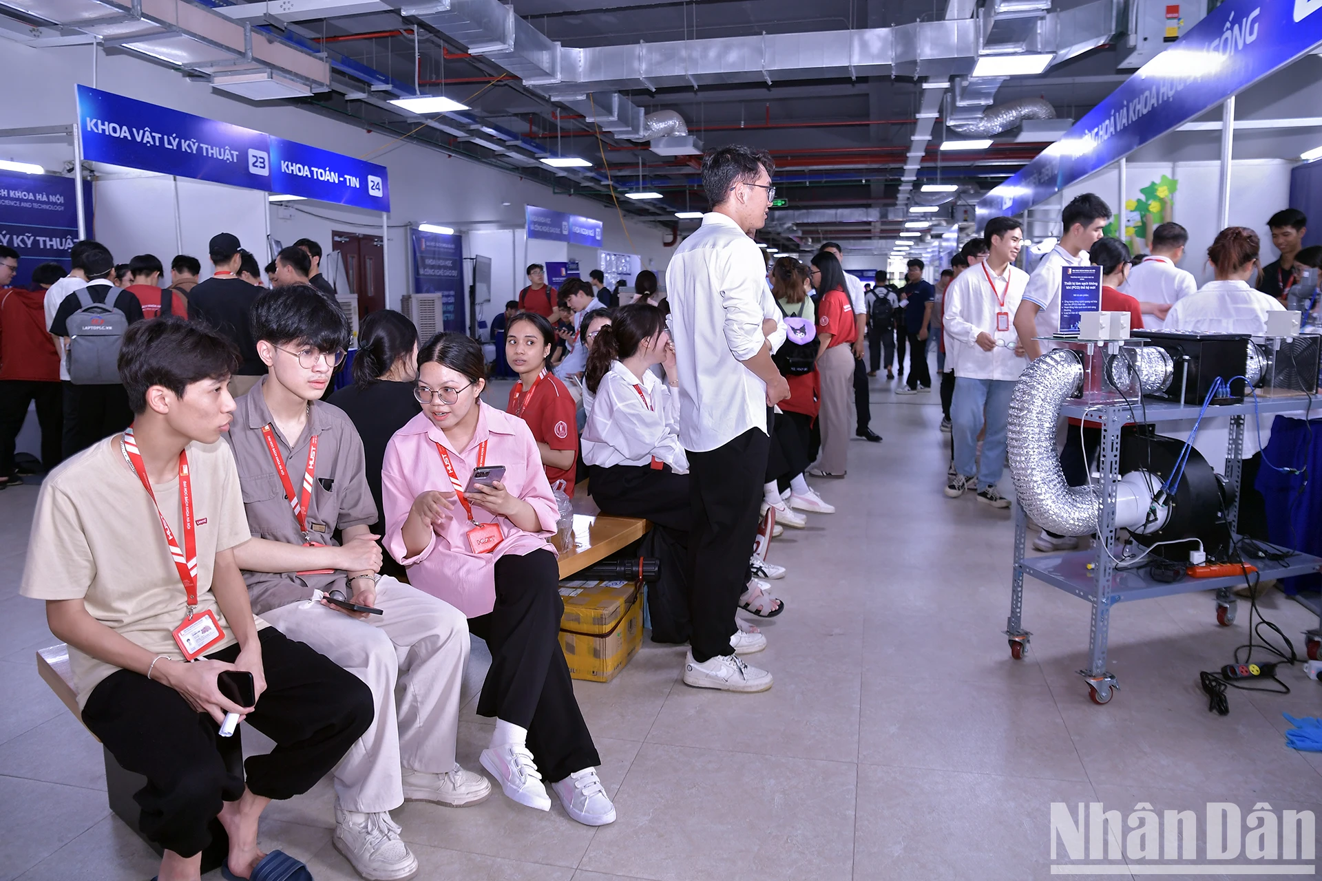 Cận cảnh những phát minh khoa học công nghệ tại Festival sáng tạo trẻ Thủ đô ảnh 7
