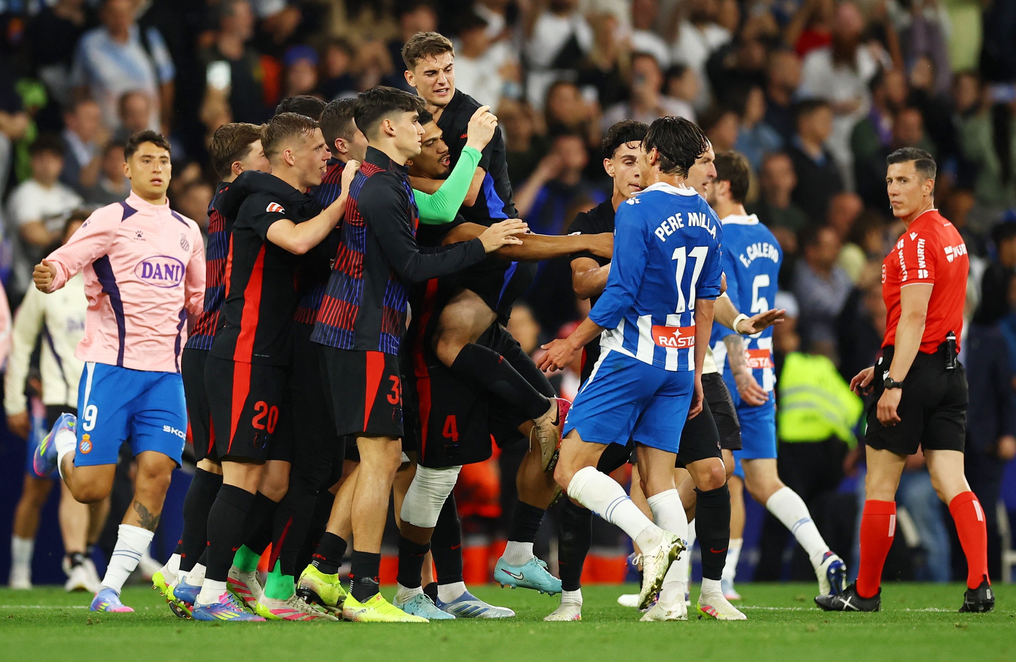 Barcelona vo dich anh 2