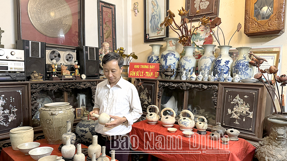 Khu trưng bày các hiện vật thời Lý - Trần - Lê của anh Vũ Mạnh Trường.