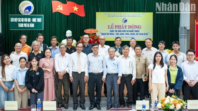 Da Nang: Launching a photo contest on Ho Chi Minh's ideology photo 3