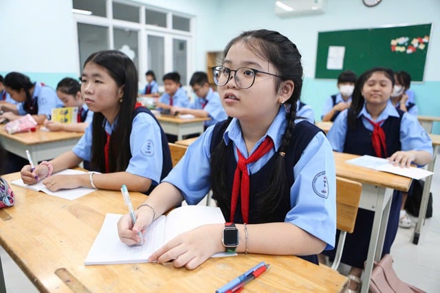 Một trường THCS tuyển lớp 6 với tiêu chí ít nhất 3 năm tiểu học xuất sắc  - Ảnh 1.