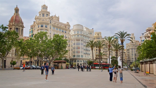 ayuntamiento-square-in-the-heart-of-valencia.webp