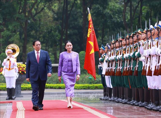 នាយករដ្ឋមន្ត្រី Pham Minh Chinh បានអញ្ជើញជាអធិបតីក្នុងពិធីស្វាគមន៍នាយករដ្ឋមន្ត្រីថៃ ក្នុងដំណើរបំពេញទស្សនកិច្ចជាផ្លូវការនៅវៀតណាម។