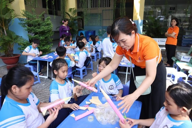 Sở GD-ĐT TP.HCM đã làm gì để minh bạch tuyển sinh đầu cấp? - Ảnh 1.