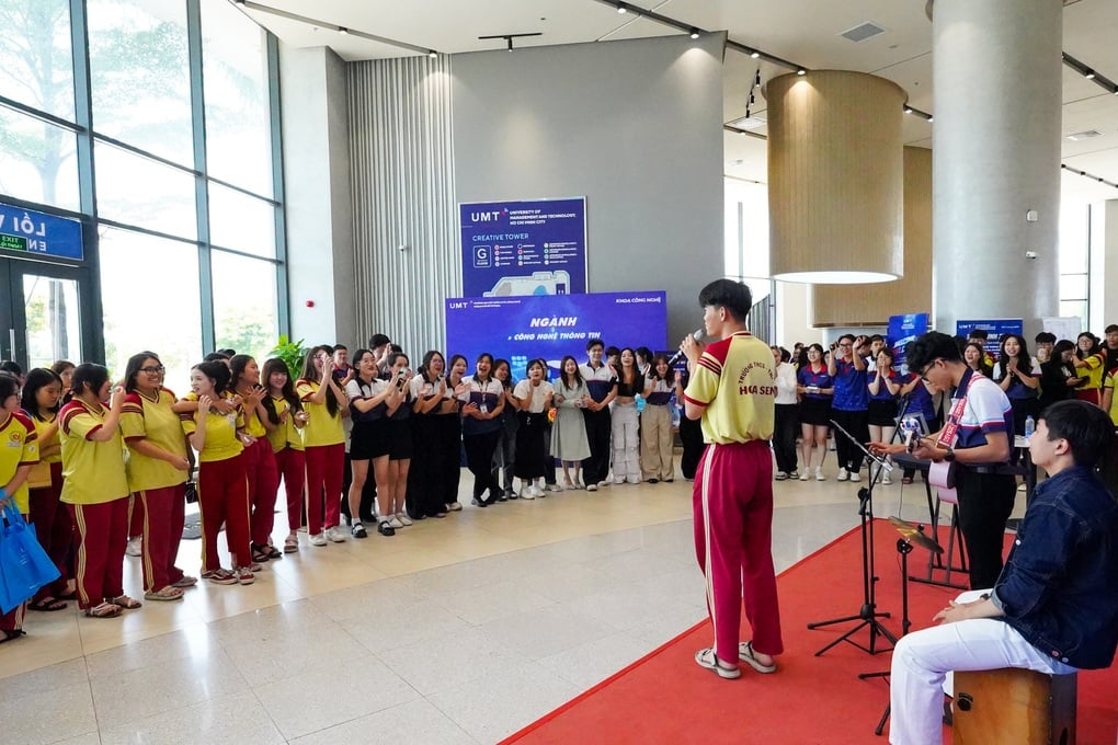 Học sinh được hướng nghiệp và tư vấn tuyển sinh tại UMT Campus Tour 2025 - 2