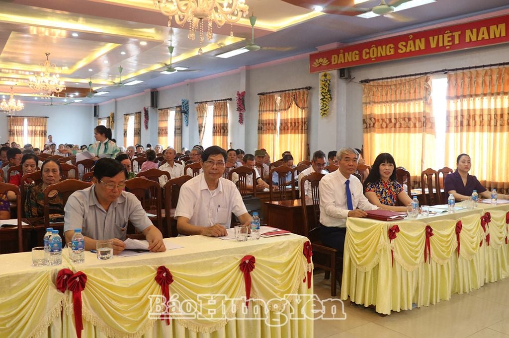 Các đại biểu dự hội nghị