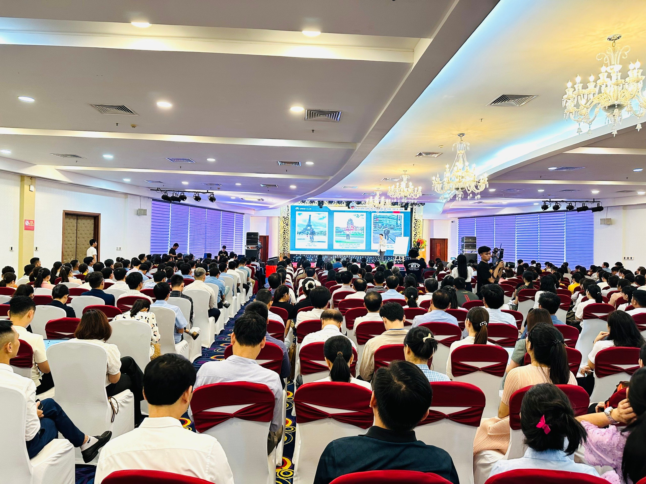 AI Training - ChatGPT for businesses and cooperatives