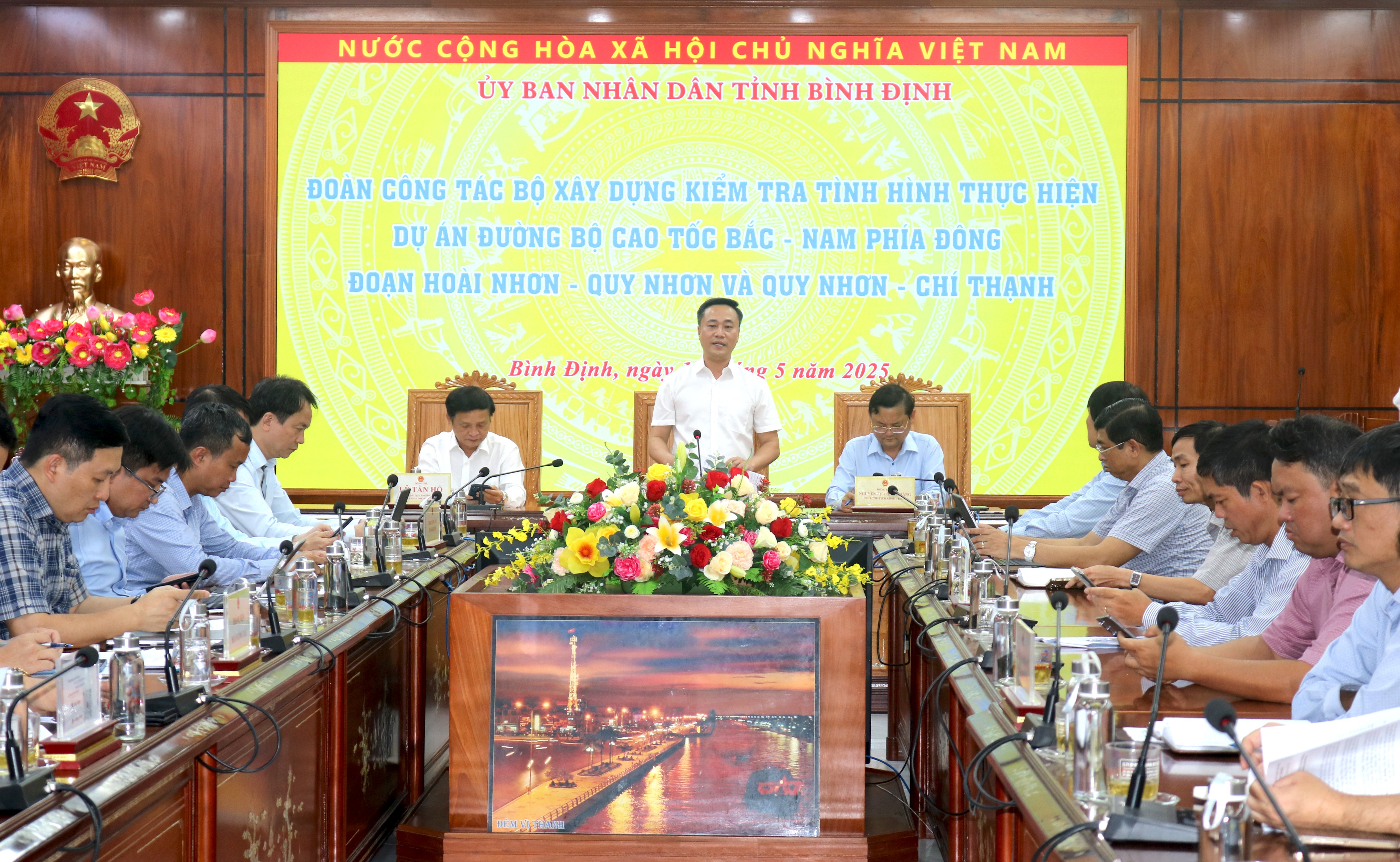 Ensuring the construction progress of the Hoai Nhon - Quy Nhon and Quy Nhon - Chi Thanh component projects