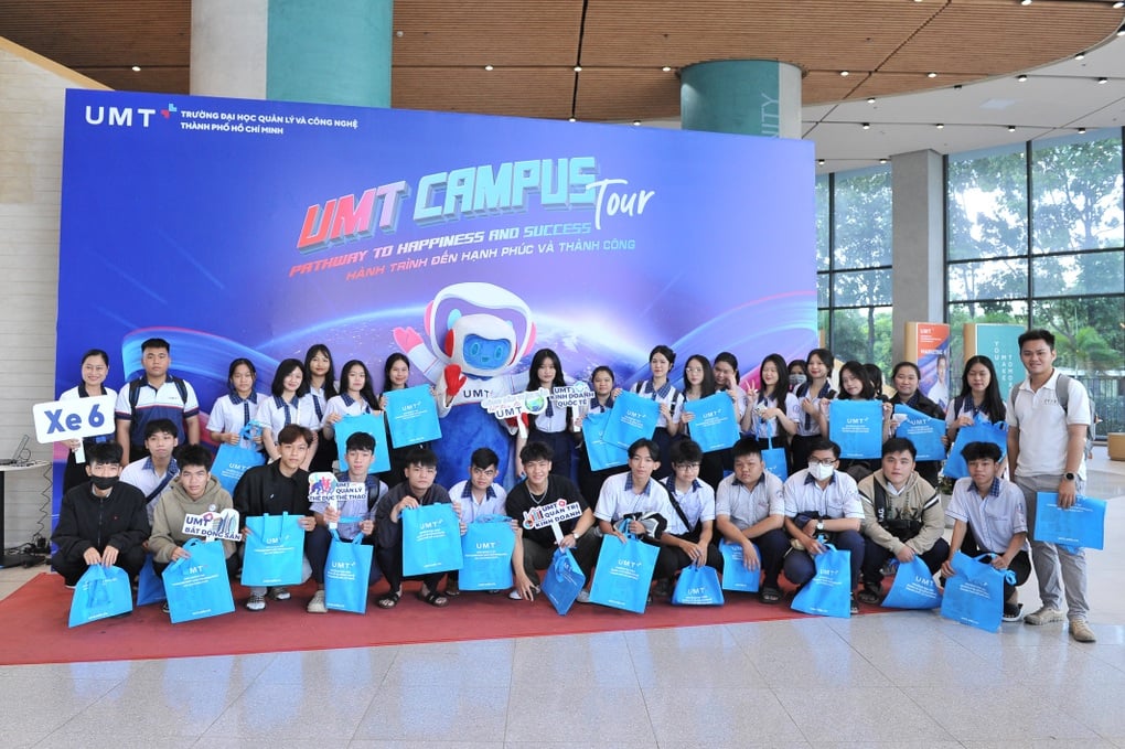 Học sinh được hướng nghiệp và tư vấn tuyển sinh tại UMT Campus Tour 2025 - 1