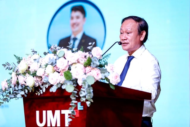  Báo Thanh Niên và Trường ĐH Quản lý và công nghệ TP.HCM ký kết hợp tác - Ảnh 4.