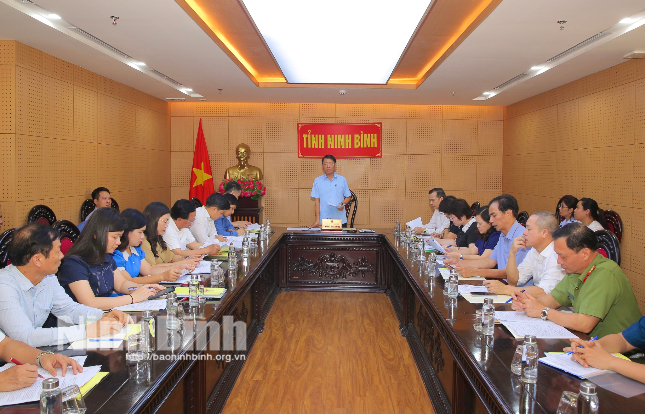 Quang cảnh hội nghị.