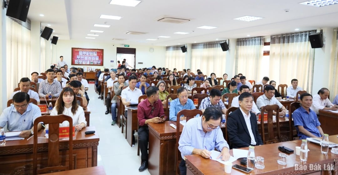 ប្រតិភូចូលរួមសន្និសីទ។
