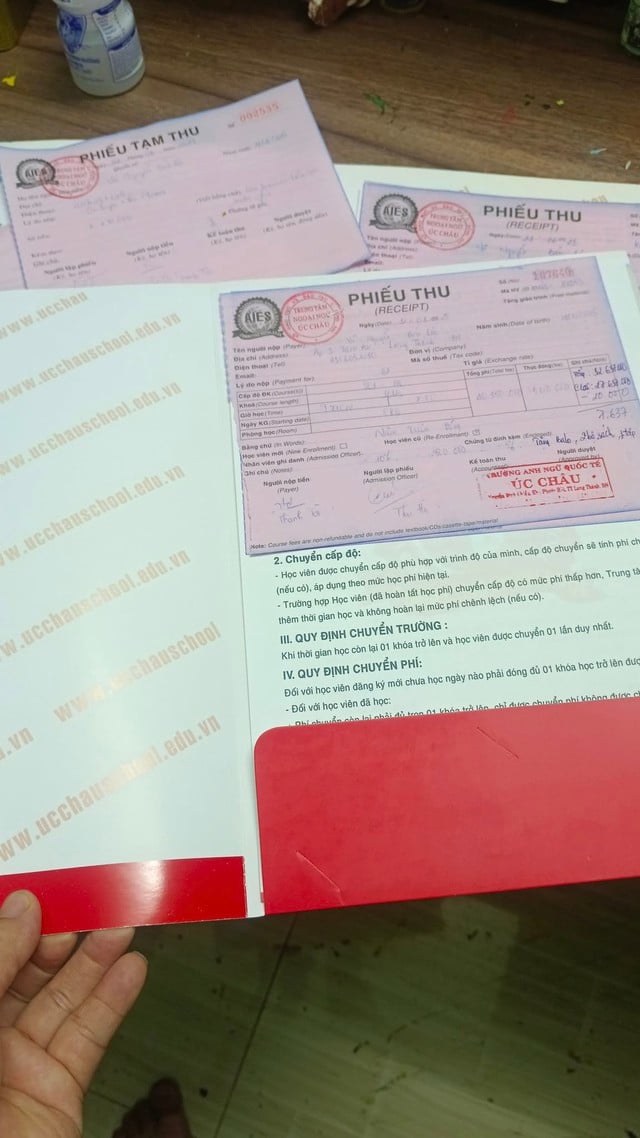 TP HCM: Phụ huynh lại điêu đứng vì trung tâm tiếng Anh đột ngột đóng cửa  - Ảnh 3.