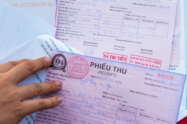 Thu hàng tỉ đồng, trung tâm tiếng Anh 'sửa chữa' rồi mất tăm, phụ huynh tá hỏa - Ảnh 4.
