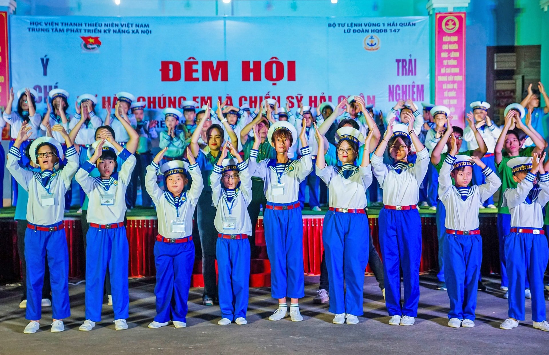 chuong-trinh-hoc-ky-quan-doi-hoc-vien-thanh-thieu-nien-viet-nam-luon-thu-hut-hoc-sinh-trong-ky-nghi-he..jpg