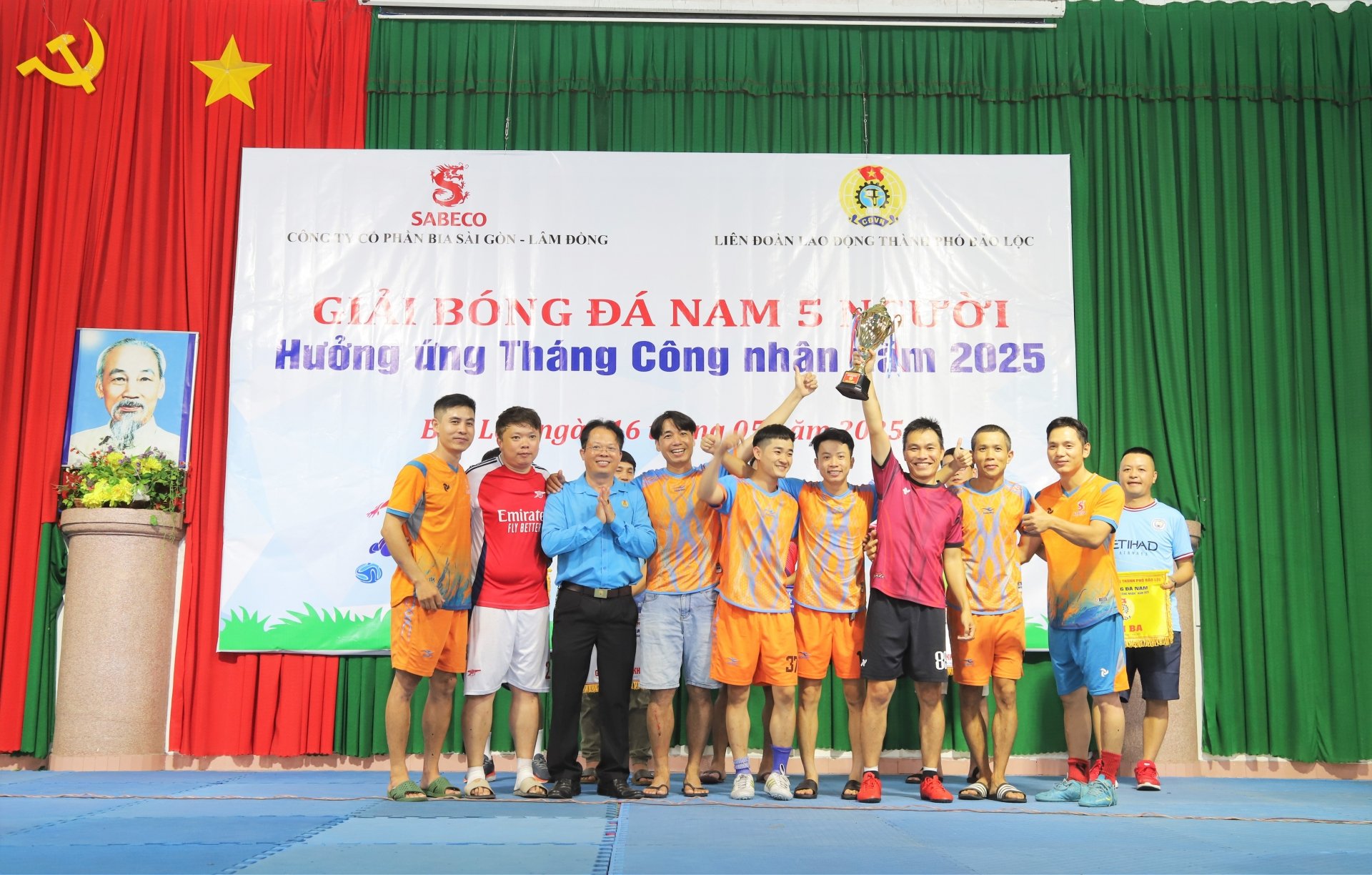 Công ty Cổ phần Bia Sài Gòn - Lâm Đồng dành chức vô địch