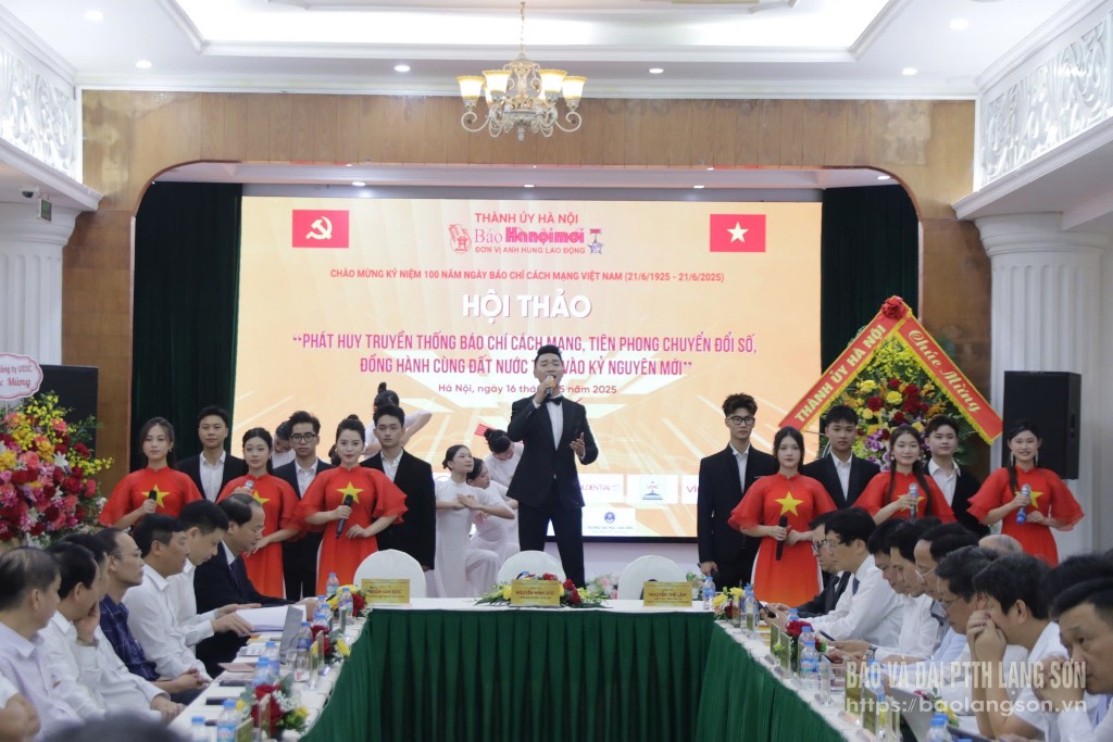 Các tiết mục văn nghệ chào mừng tại hội thảo