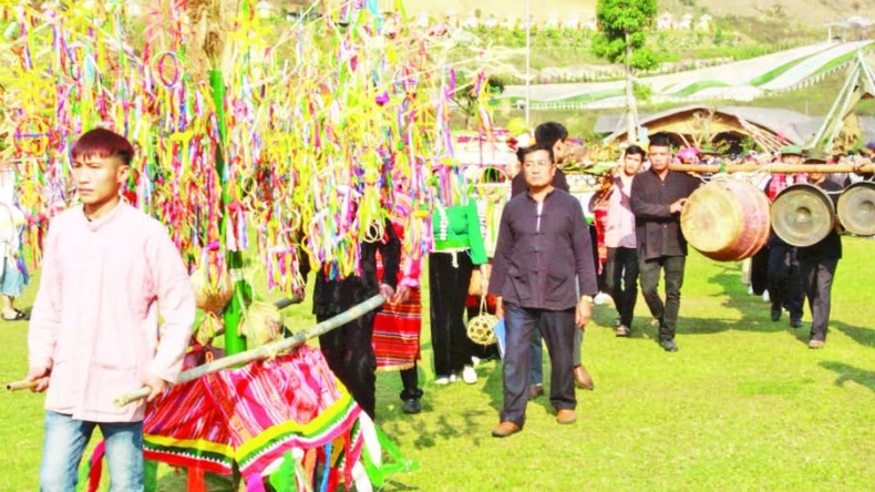 Lễ hội Cầu mưa của người Thái trắng ảnh 1