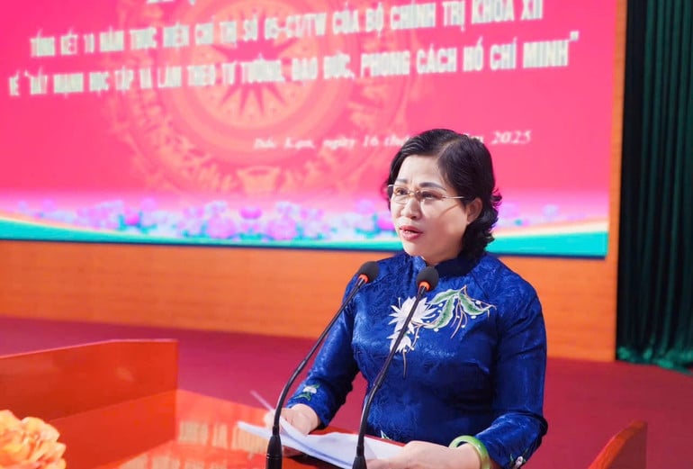 z6606889632157-d3af1ac63eb77321551fbdeb9474cbe9.jpg