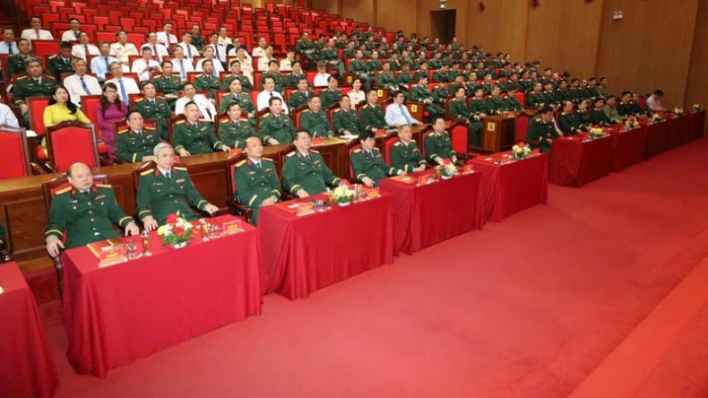 Bế giảng Lớp bồi dưỡng kiến thức quốc phòng và an ninh khóa 100 ảnh 1
