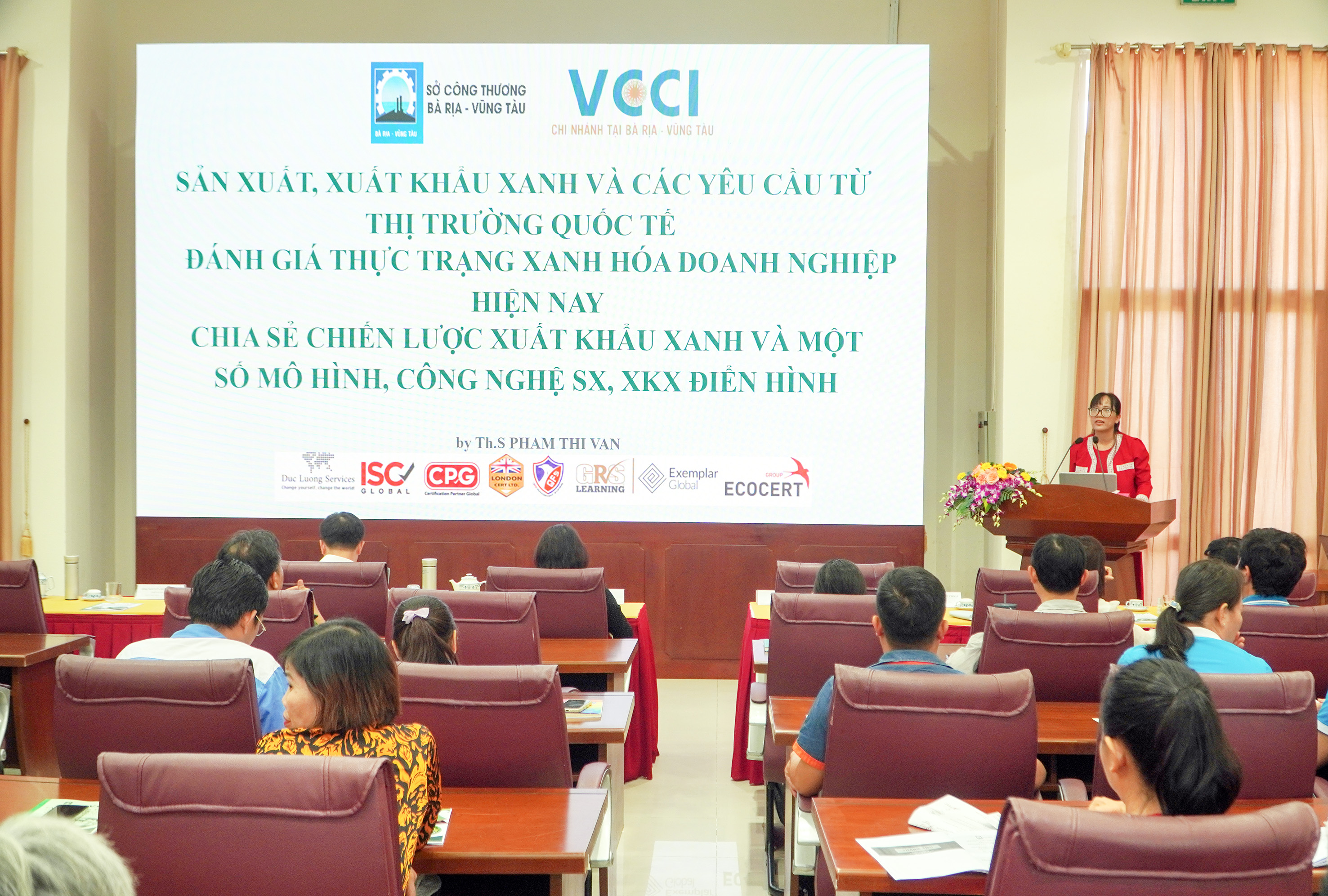 Quang cảnh hội thảo.