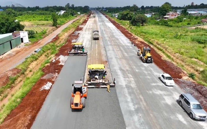 ビエンホア～ブンタウ高速道路の建設。 (写真:バリア-ブンタウ新聞)。