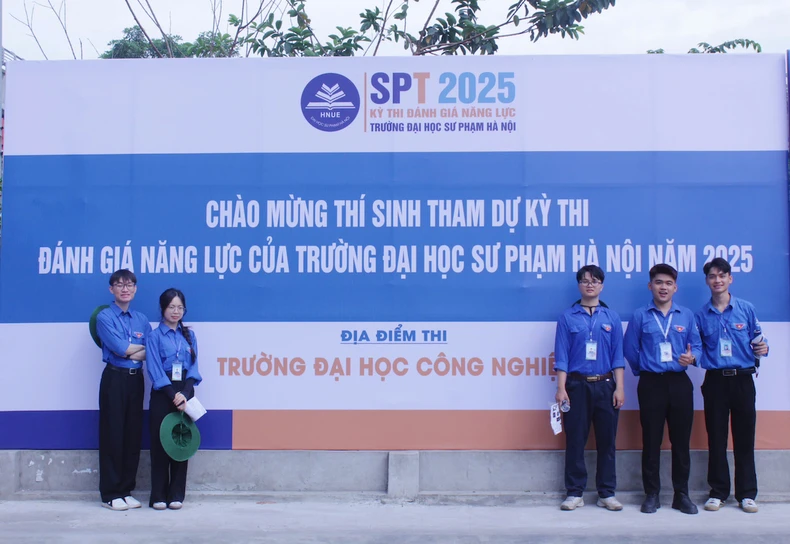 Hôm nay bắt đầu diễn ra Kỳ thi Đánh giá năng lực SPT năm 2025 của Trường đại học Sư phạm Hà Nội ảnh 3