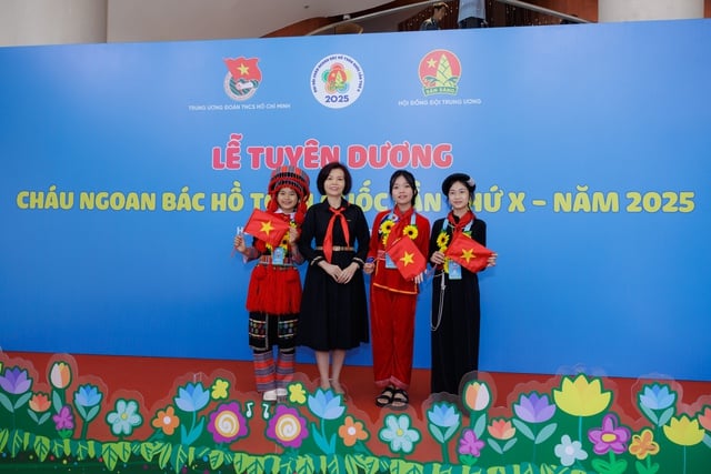 Cùng thiếu nhi viết tiếp hành trình “Cháu ngoan Bác Hồ” tiến vào kỷ nguyên mới- Ảnh 9.
