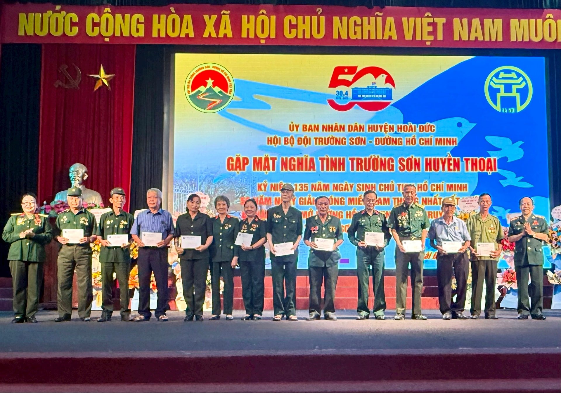 tang-qua-2.jpg