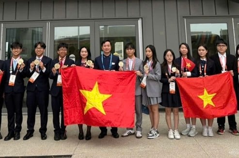 Học sinh Việt Nam giành 10 giải thưởng tại Hội thi Khoa học kỹ thuật quốc tế ảnh 1