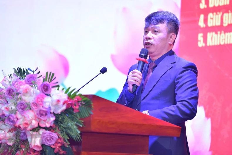 Thiếu nhi thể hiện tình cảm kính yêu với Bác Hồ qua nhiều bài viết, tranh vẽ ý nghĩa ảnh 5