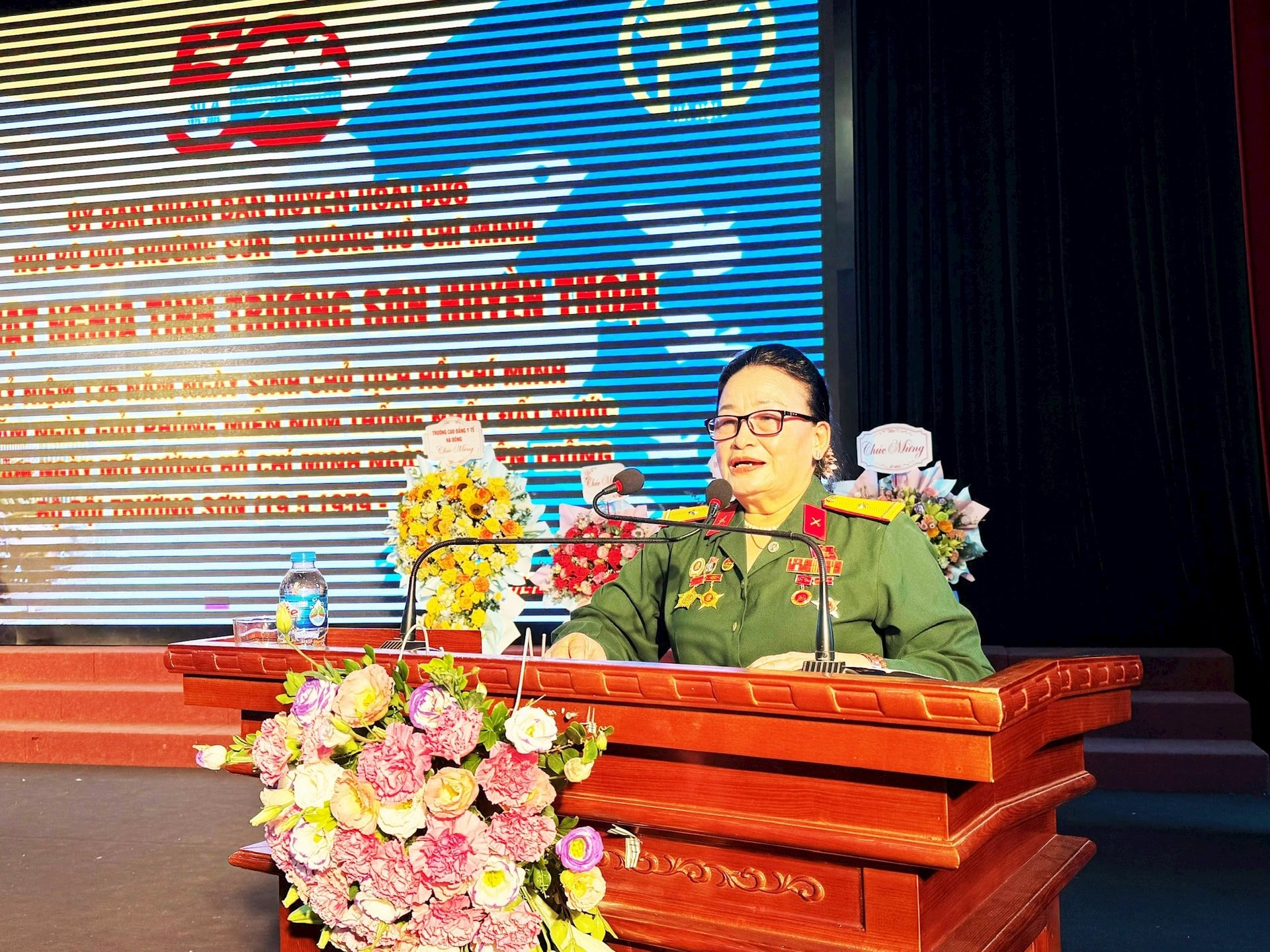co-tuyet.jpg