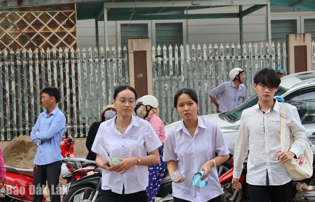 Thí sinh tham dự Kỳ thi tuyển sinh vào lớp 10 THPT năm học 2024 - 2025.
